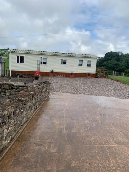Farm Stay Caravan On Working Farm Dacre  Extérieur photo