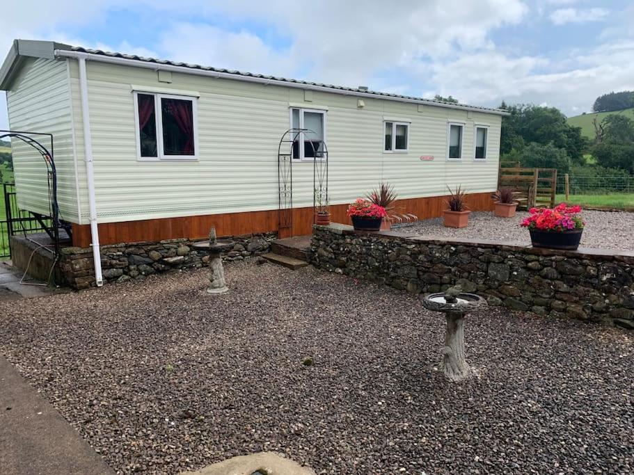 Farm Stay Caravan On Working Farm Dacre  Extérieur photo
